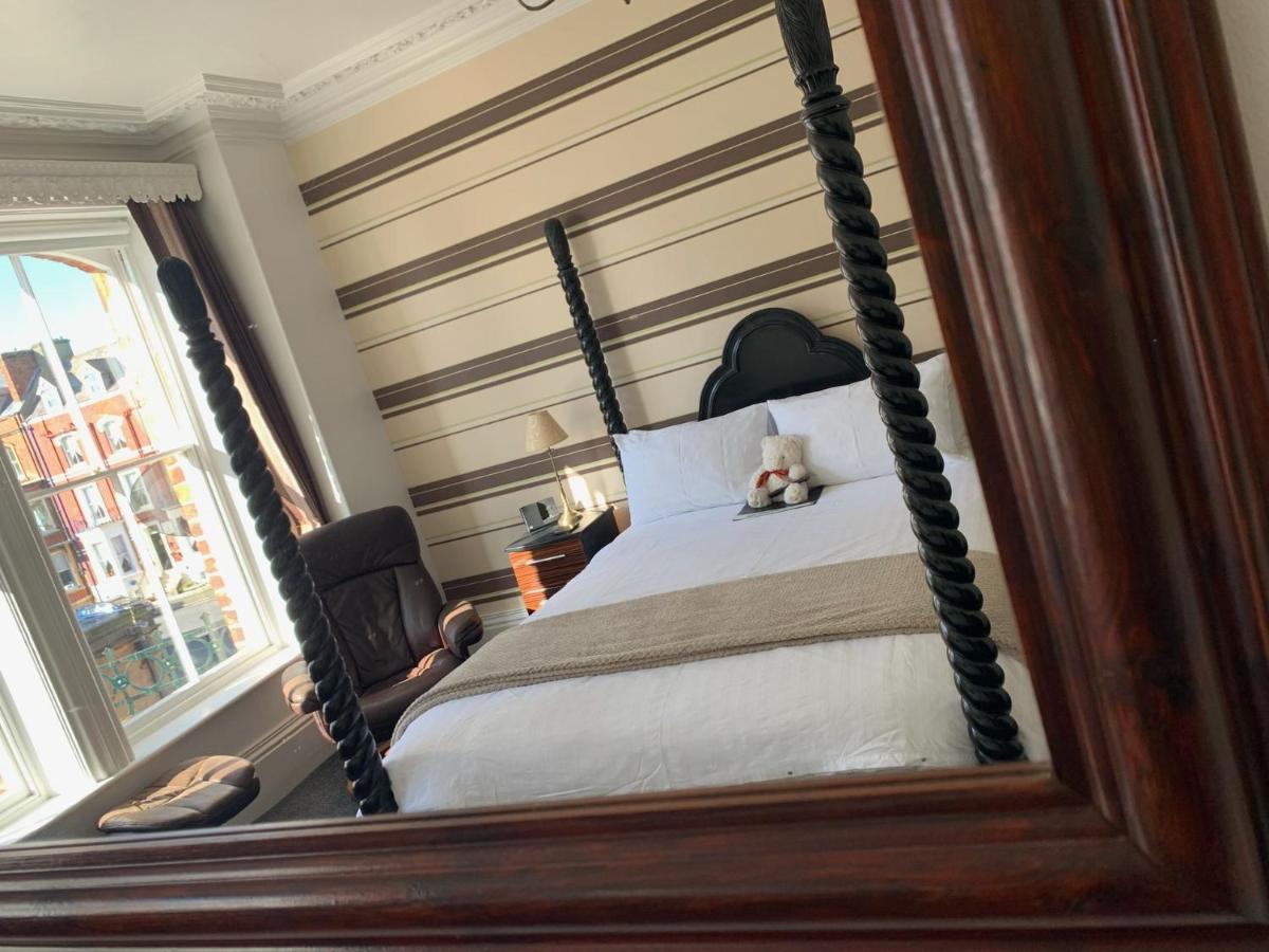 The Middleham Bed & Breakfast Whitby Eksteriør bilde